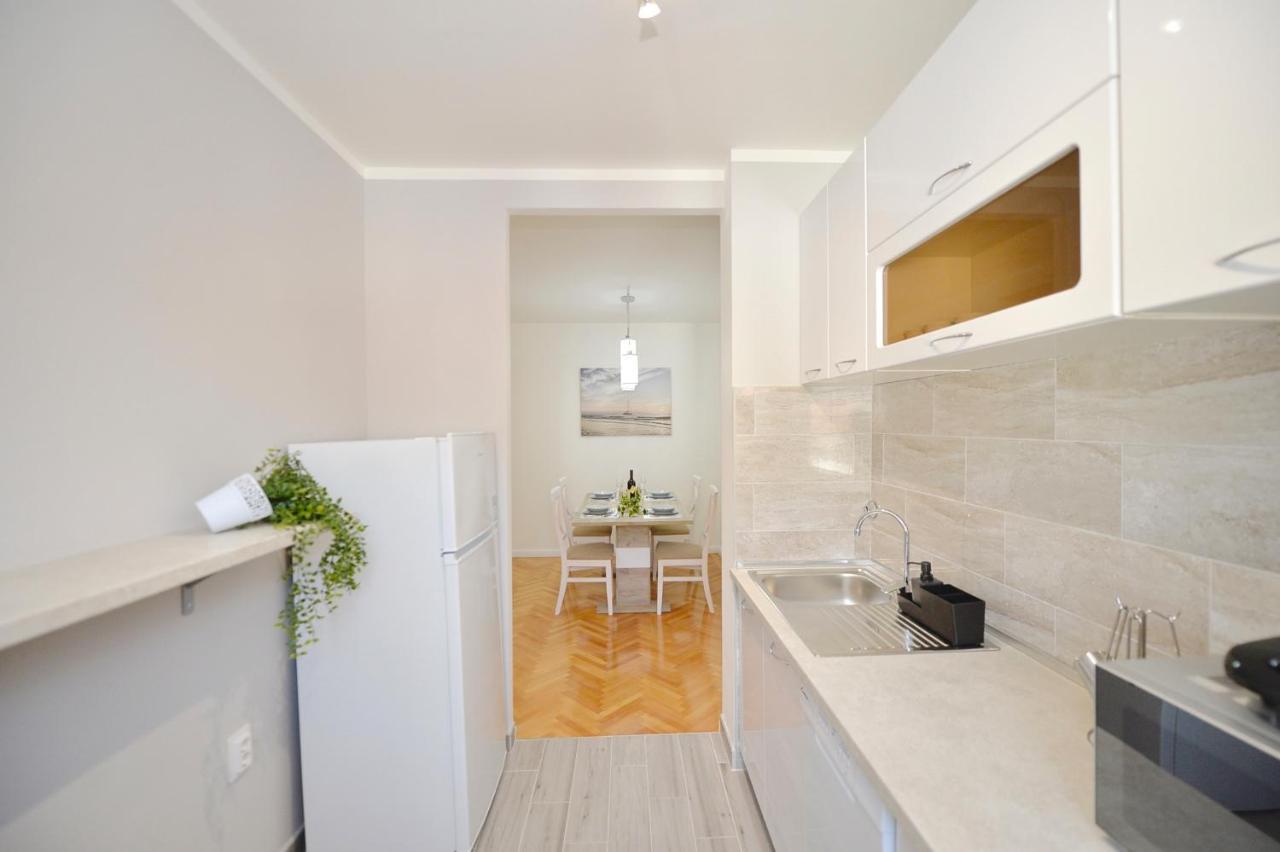 Unico Apartman โกตอร์ ภายนอก รูปภาพ
