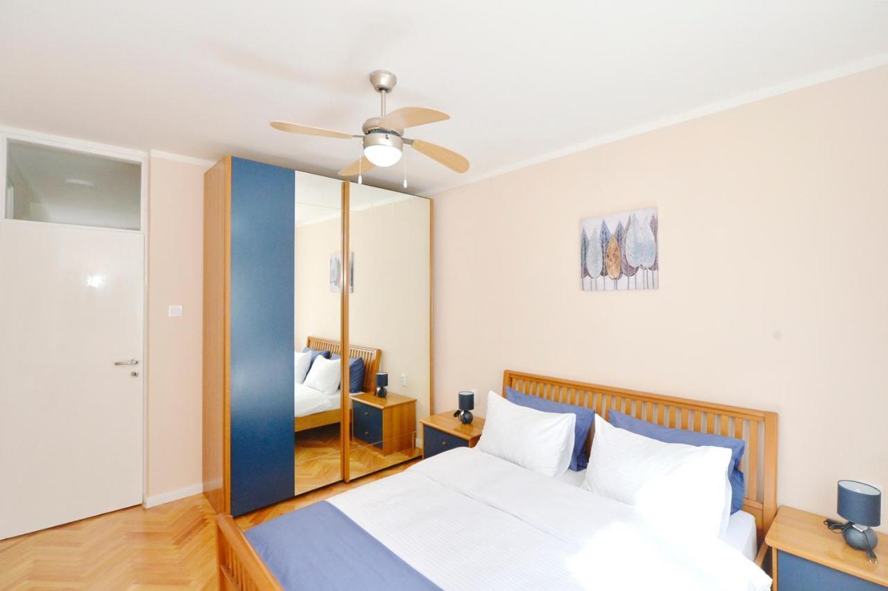 Unico Apartman โกตอร์ ภายนอก รูปภาพ
